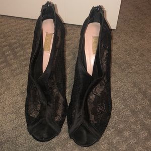 Glint peep toe black lace heels
